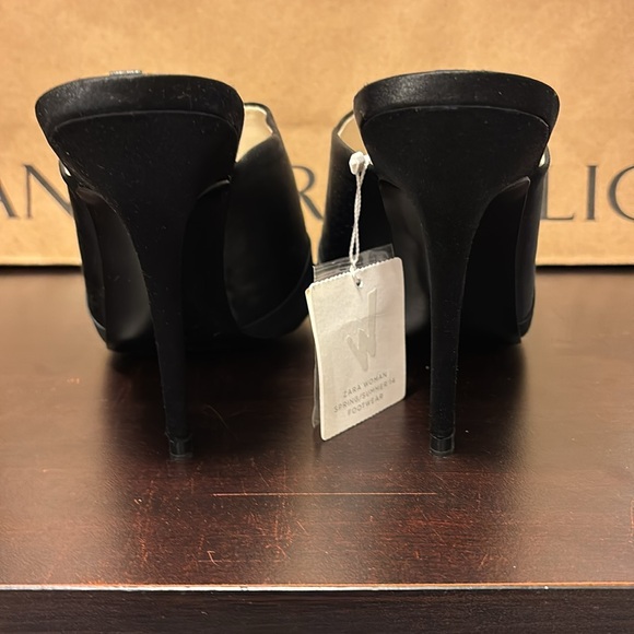 Black satin mule - Picture 3 of 5